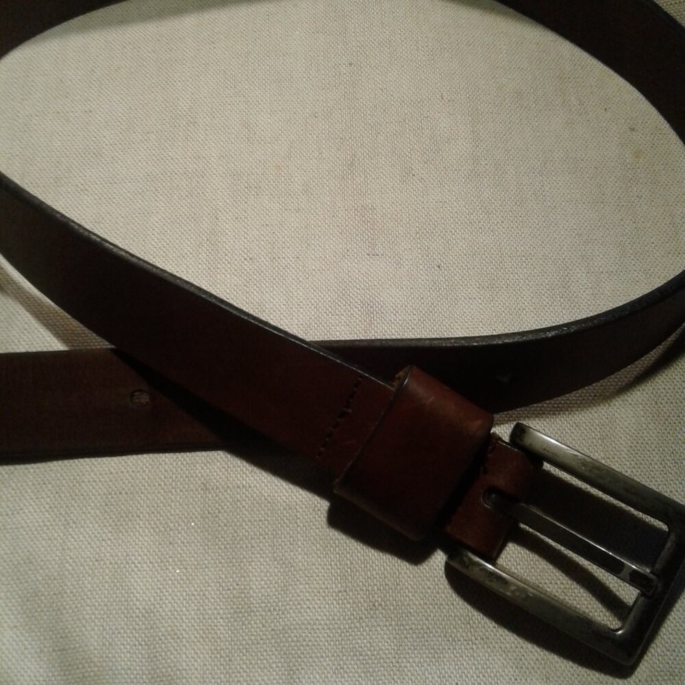 Kenneth Cole New York Women's Brown Leather Belt with Kenneth Cole on buckle